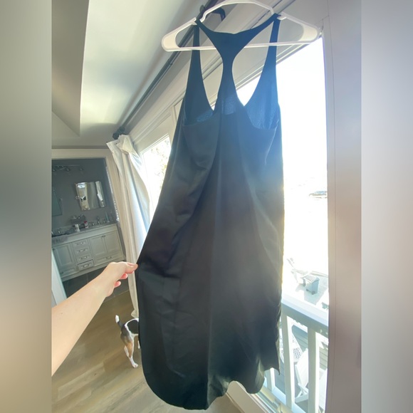 Black slip dress mid length (calf) - Picture 2 of 4